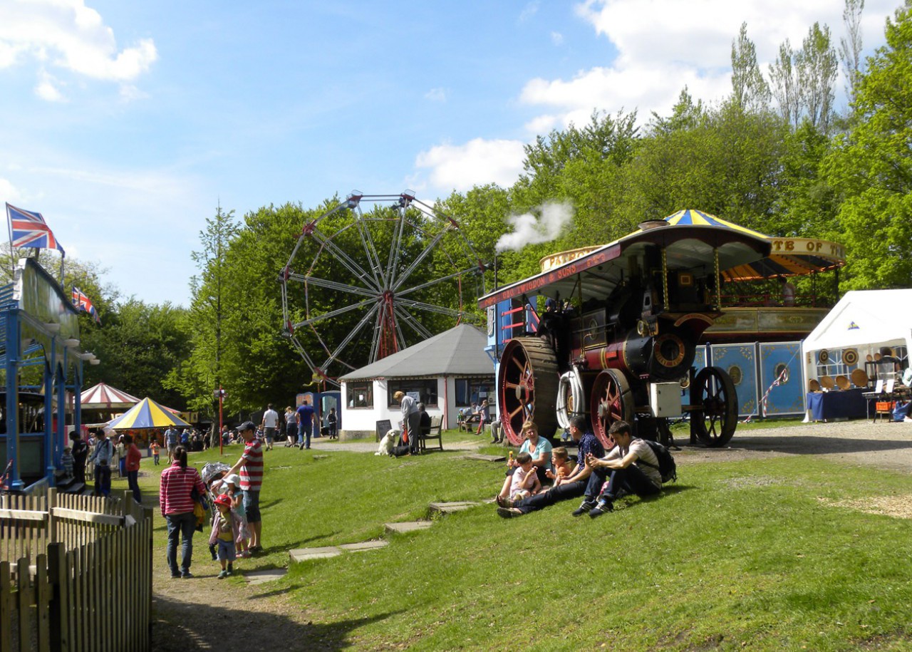 at Night Halloween night (610pm) Steam in