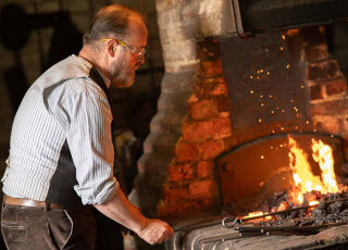 Blacksmith-demonstration-COAM-Bucks-1024px.jpg