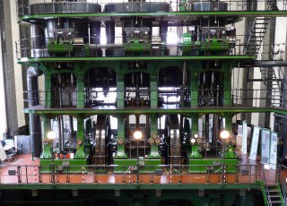 Engine.crop_1.jpg