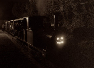 Halloween_Ghost_Train_Amberley_2.jpg