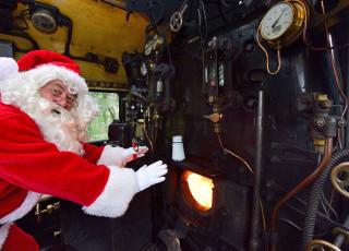 NYMR_Santa_Specials_-_4-1.jpg