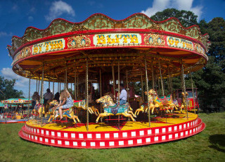 shrewsbury-steam-rally-the-gallopers.jpg