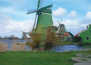 admiring-dutch-windmills.jpg