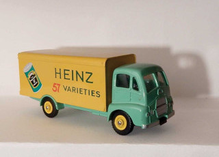 dinky-toys-the-guy-vans.jpg