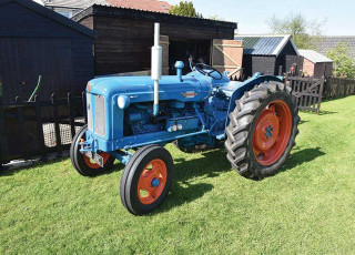 simply-the-best-fordson-major.jpg