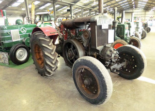 wilkies-wandering-newark-tractor-show.jpg